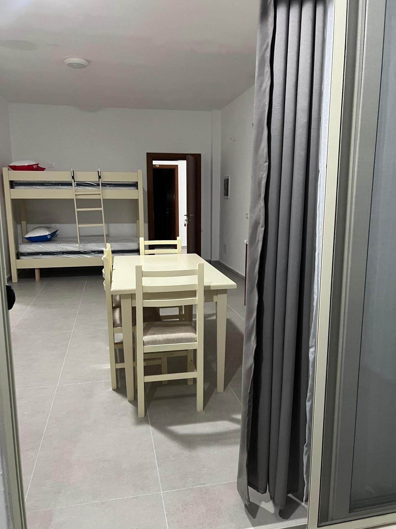 Zyle Apartman